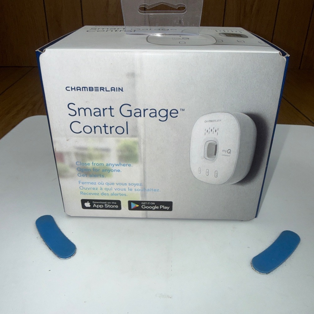 Chamberlain Smart Garage Control MyQ-G0401-ES White Wi-Fi Hub and Sensor Kit